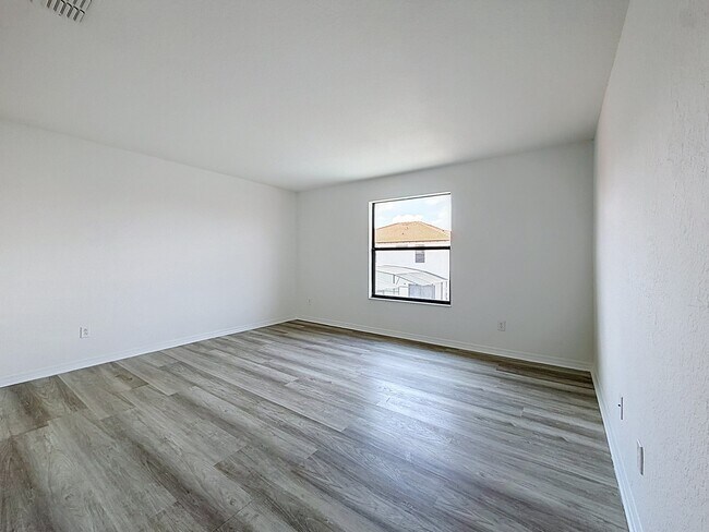 Building Photo - 16710 Caribbean Breeze Way