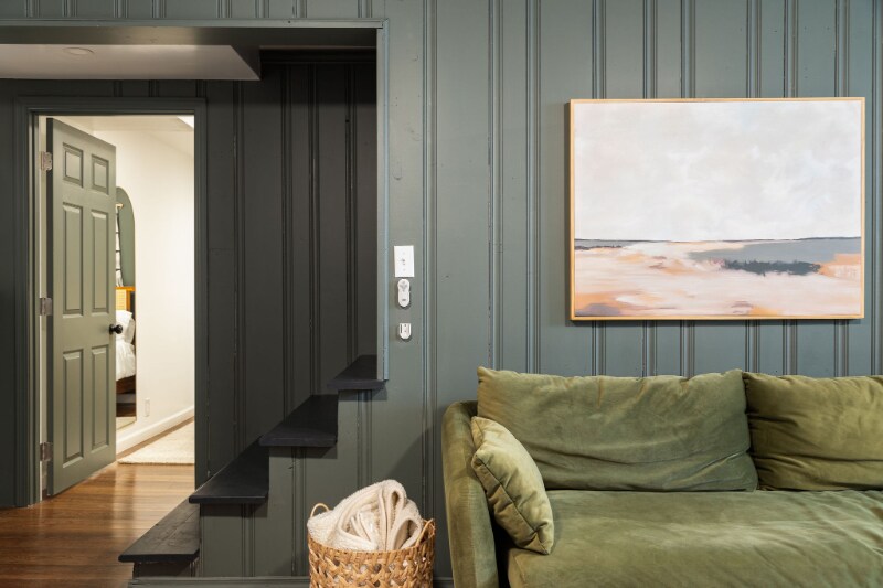 Building Photo - 1027 W 6th Ave