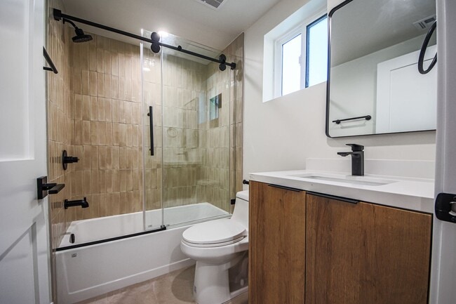 Building Photo - Brand New Townhomes in Echo Park