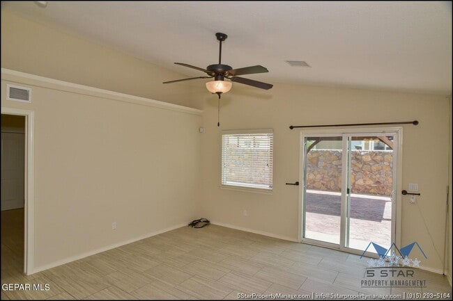 Building Photo - 14920 Tim Hardaway