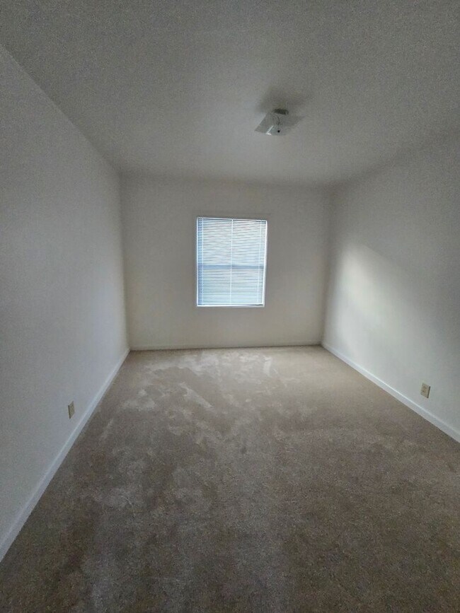 Building Photo - 1664 San Benito St