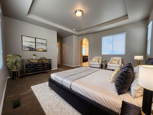 Building Photo - Spacious 3-Bedroom Home – Stunning Views &...