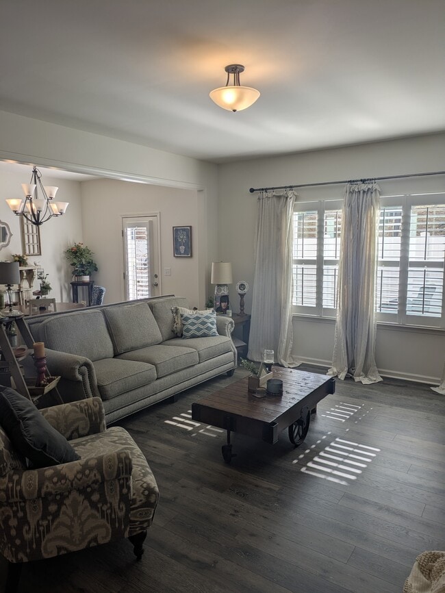 Building Photo - 7481 Hartsfield Dr