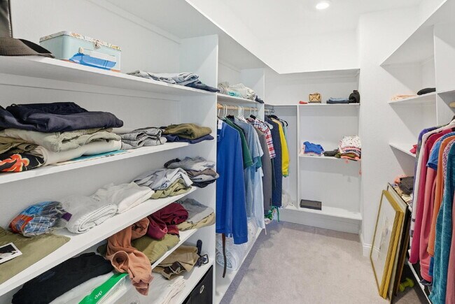 Building Photo - Wexford Reserve