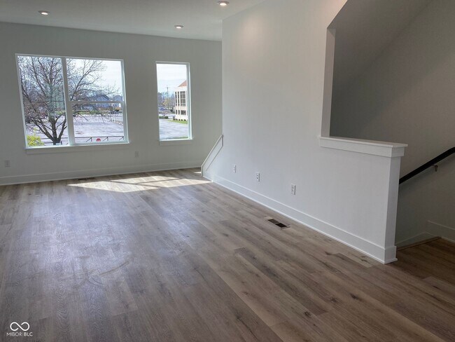 Building Photo - 2129 N College Ave