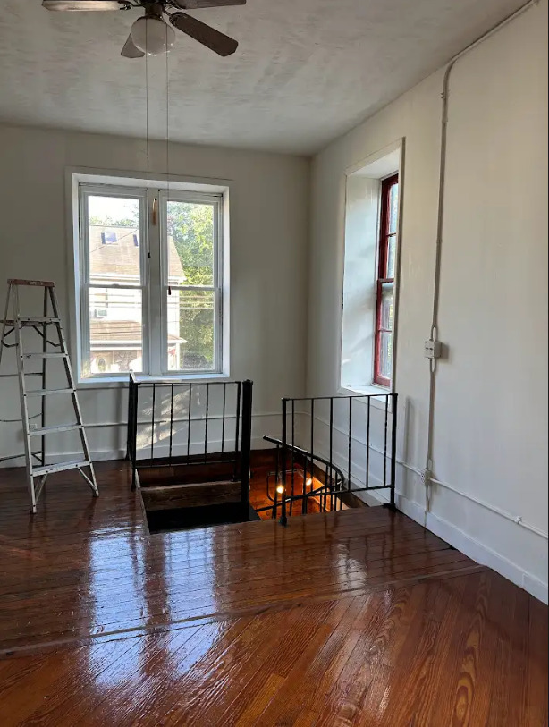 Second floor bedroom - 37 Union St