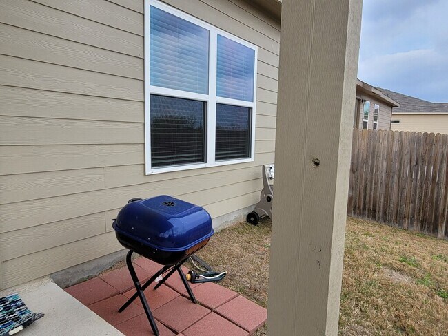 Building Photo - 3014 Del Mar Way
