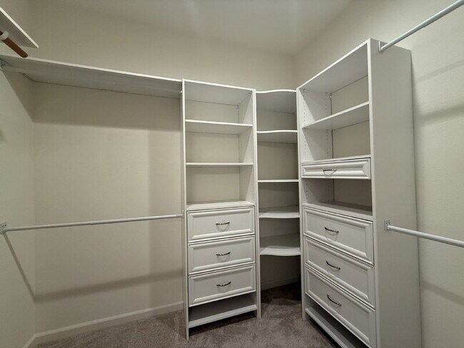 Building Photo - 3654 el Dala Ln