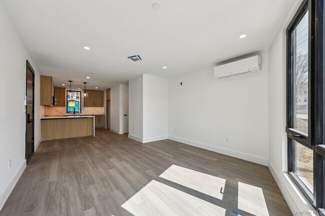 Building Photo - 325 Manville Rd