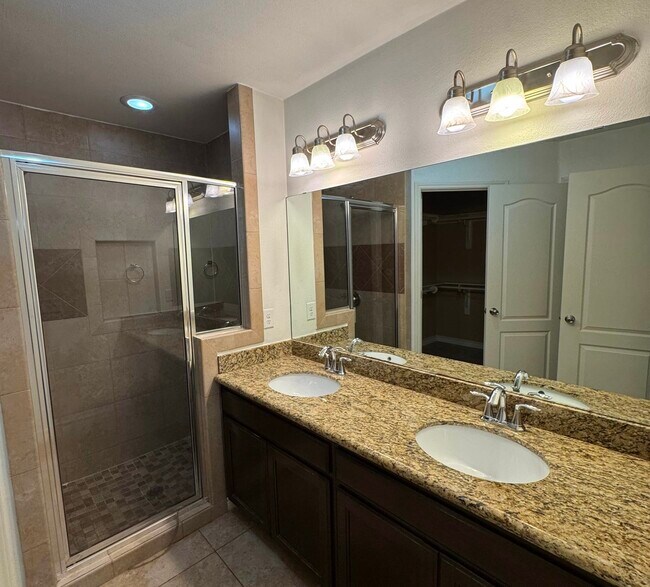 Building Photo - 212 Sandhill Oak Dr