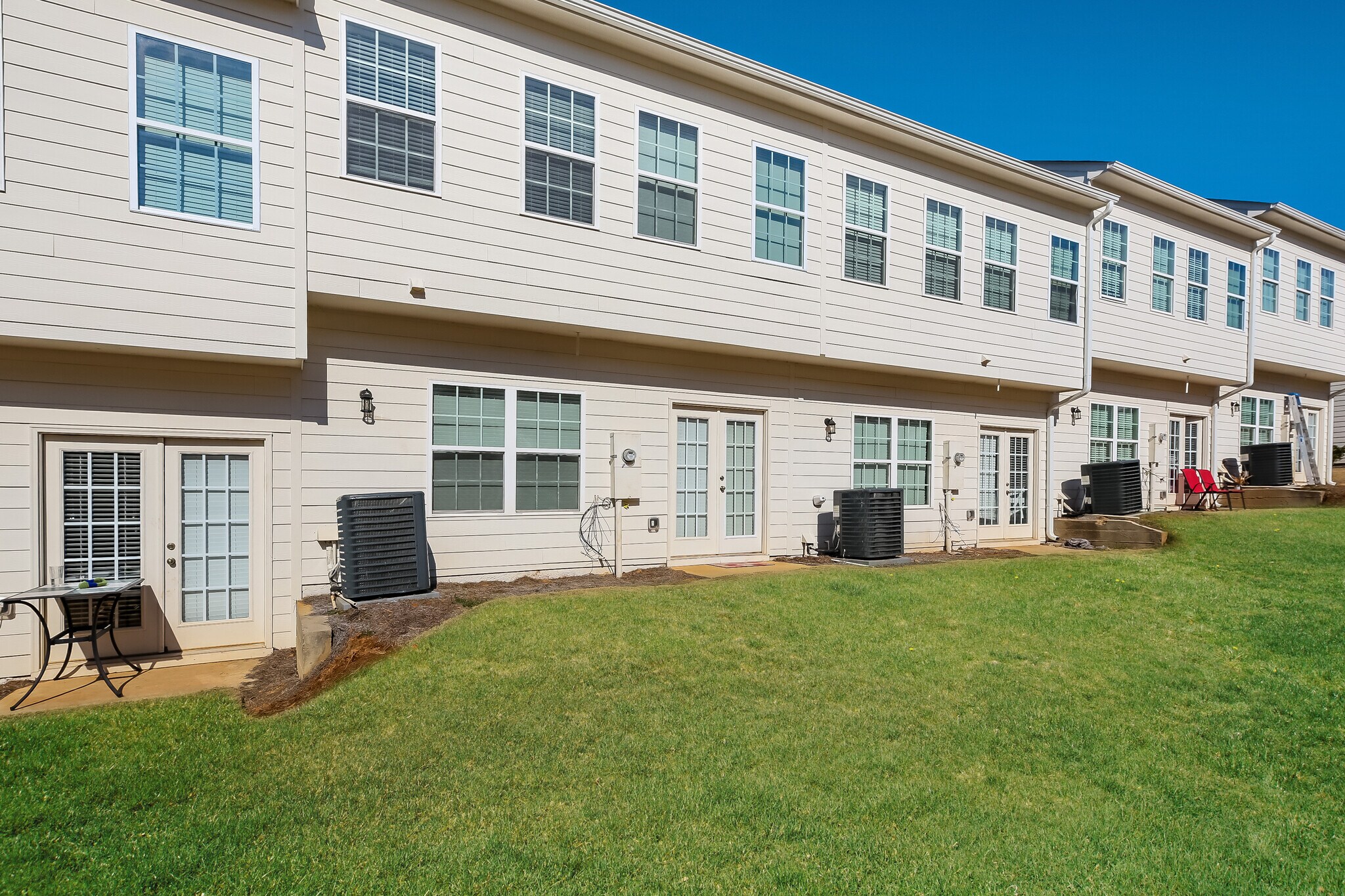 Building Photo - 243 Riley Cir