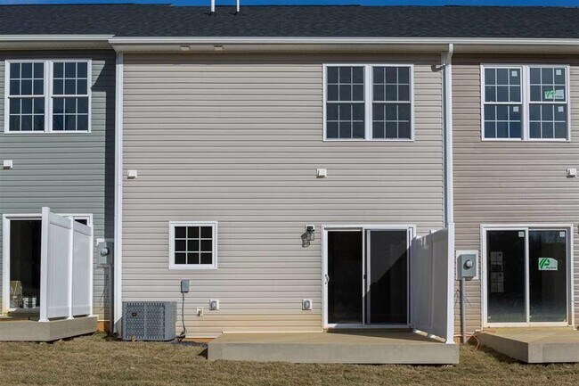 Building Photo - 1073 Bluemoon Dr