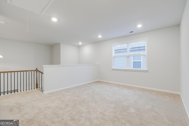 Building Photo - 376 Caledonia Ct