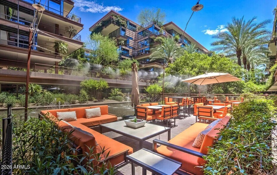 Building Photo - 7167 E Rancho Vista Dr