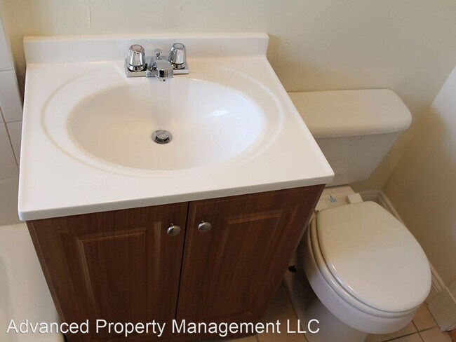 Building Photo - 12 American Legion Hwy