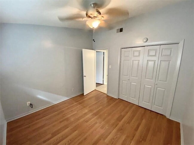 Building Photo - 614 W 51st St
