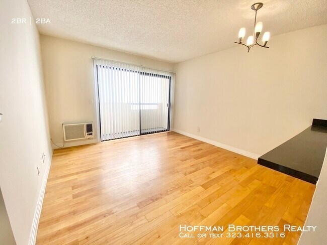 Building Photo - 415 S New Hampshire Ave Los Angeles CA 90020