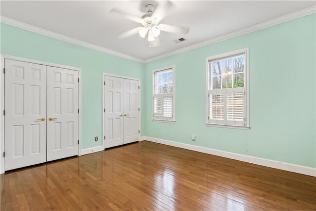 Building Photo - 430 W Wesley Rd NW