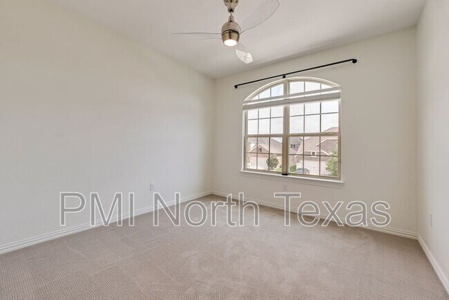 Building Photo - 11093 Villa Canales Ln