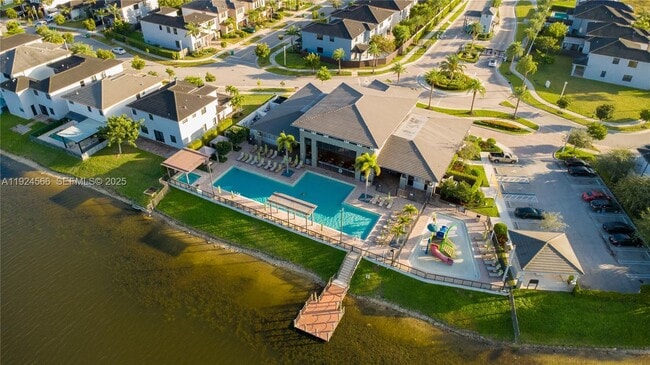 Building Photo - 8842 NW 161st Terrace