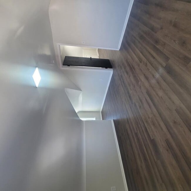 Building Photo - 13500 Crossburn Ave