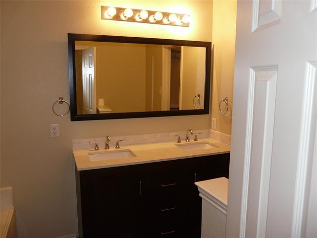 Building Photo - 12024 Gold Creek Dr E