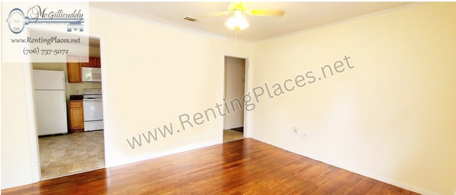 Building Photo - 1228 Holden Dr