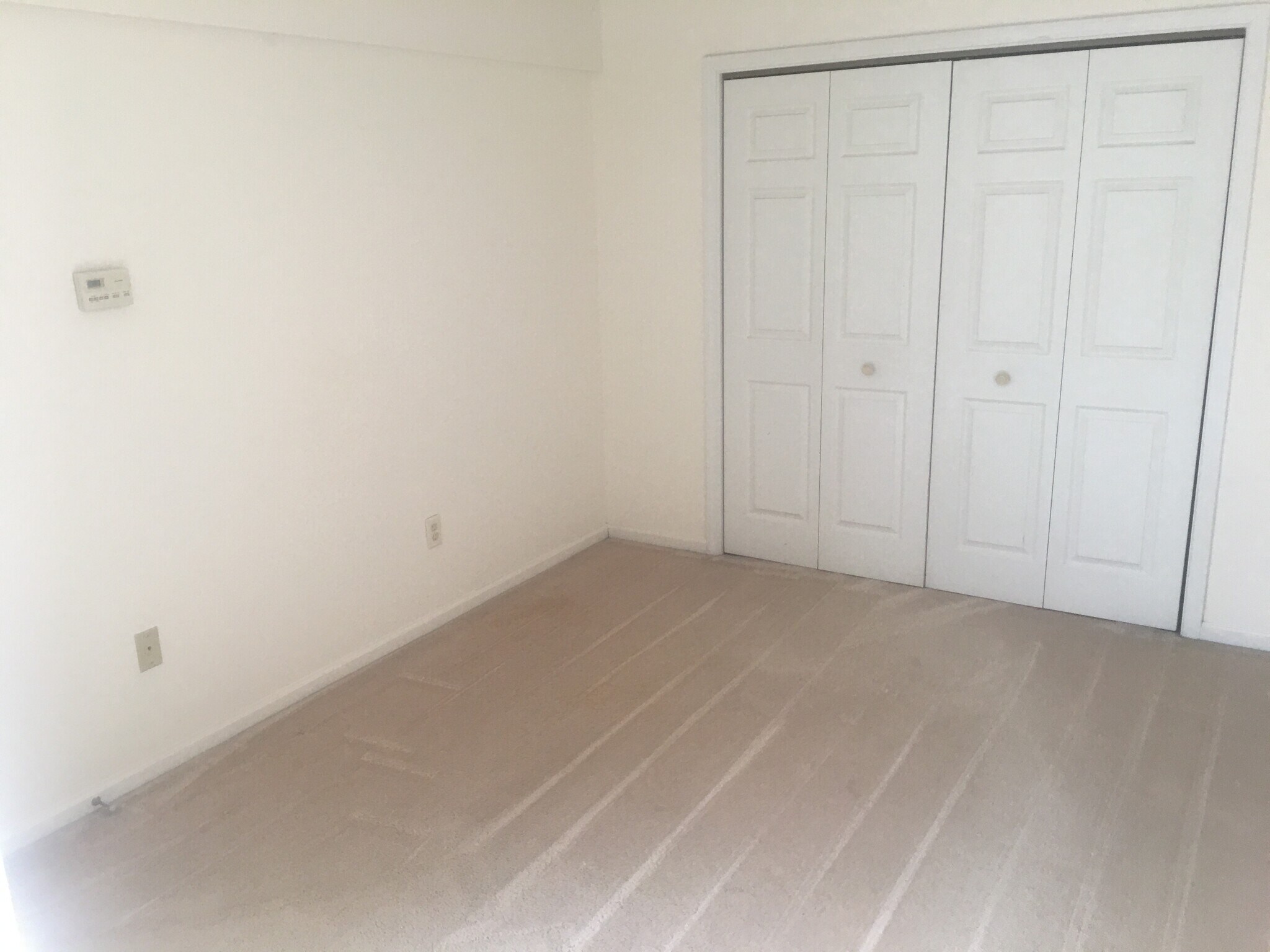 Building Photo - 213 Hildred Dr