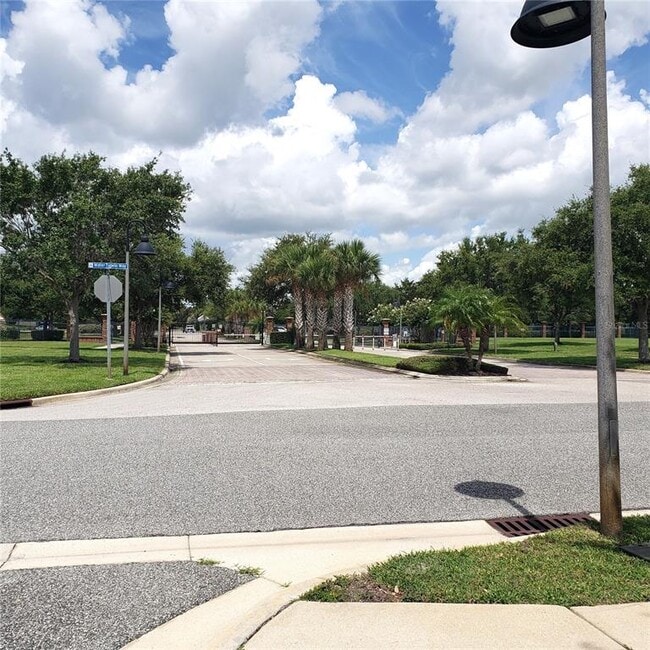 Building Photo - 2020 Leather Fern Dr