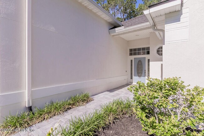 Building Photo - 8543 Glenbury Ct N