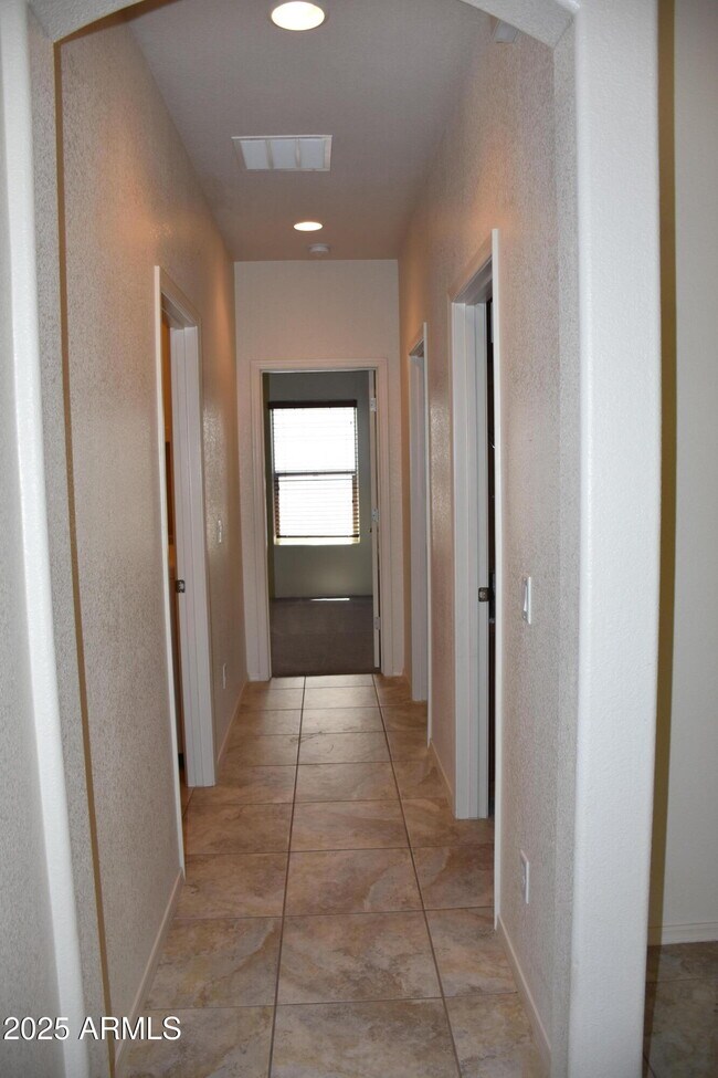 Building Photo - 4520 Leisure Ln