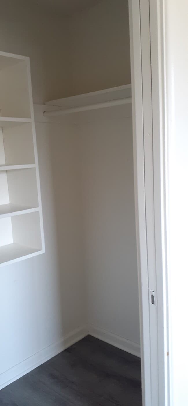 Building Photo - 34874 Cedar Ave