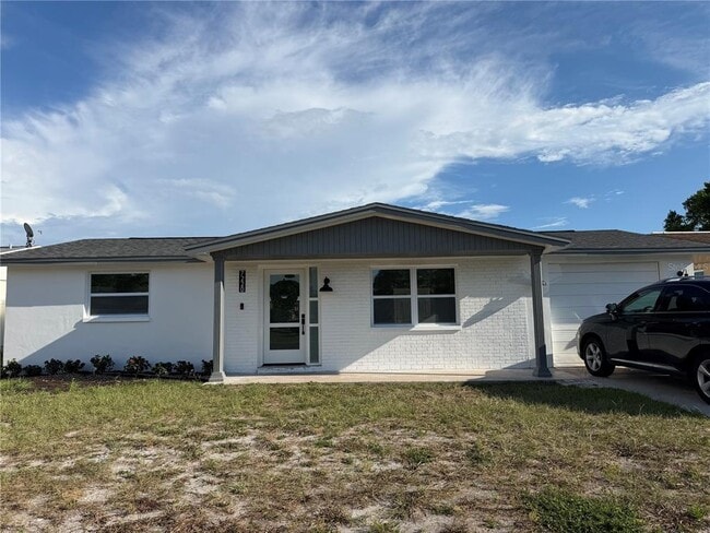 Building Photo - 7220 Fox Hollow Dr