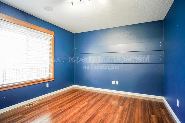 Building Photo - 17603 SW Cody Ln
