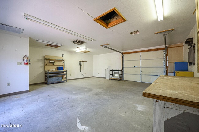 Building Photo - 3332 W Crocus Dr