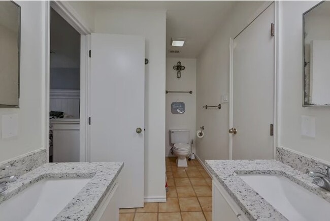 Building Photo - 2810 Cimarron Ct