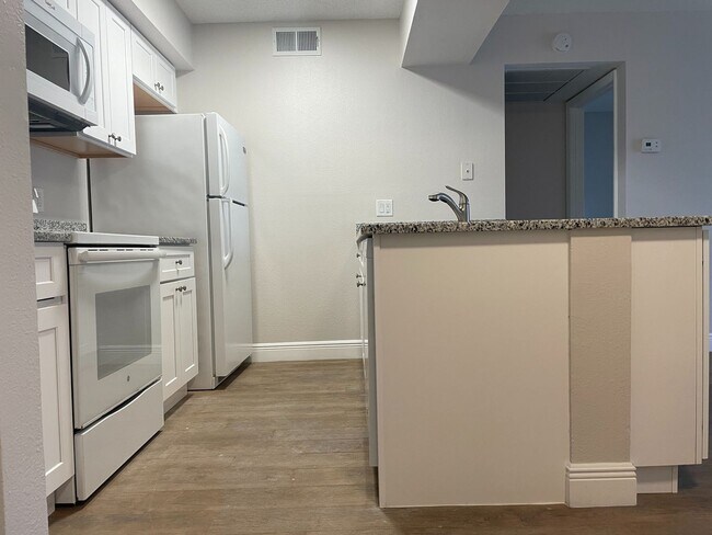 Building Photo - Mystic Gardens 5329-2905