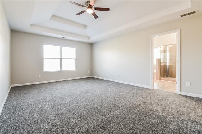 Building Photo - 4995 Rapahoe Trail