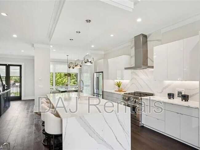 Building Photo - 2528 Appleden Pl