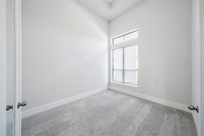 Building Photo - 15655 Scolty Reach Ln