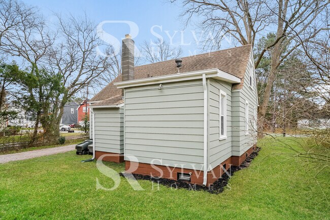 Building Photo - Lovely 3BR 1.5BA home