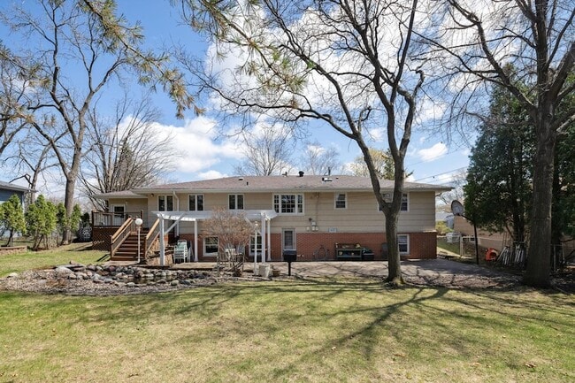 Building Photo - 6429 Mendelssohn Ln