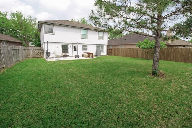 Building Photo - 319 Grand Isle Ln