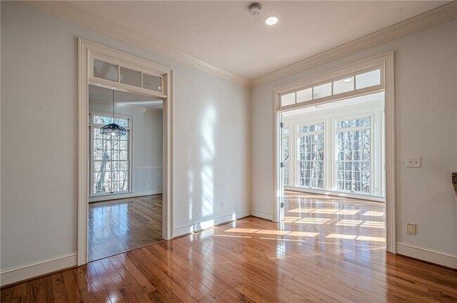 Building Photo - 34 Johnston Row NW