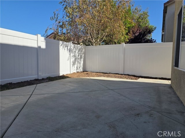 Building Photo - 1025 Viewpointe Ln