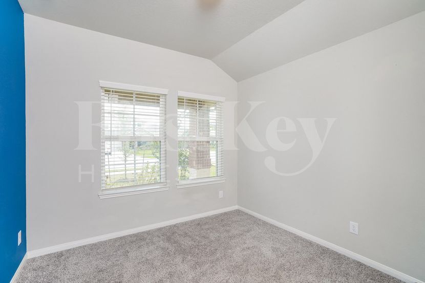 Building Photo - 1011 Barstow Dr