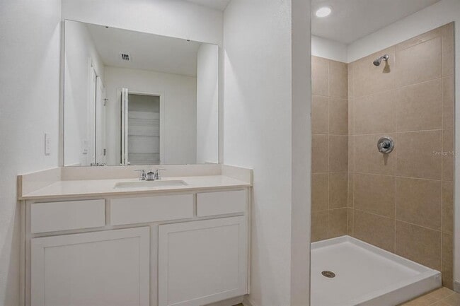 Building Photo - 371 ARTEMIS St