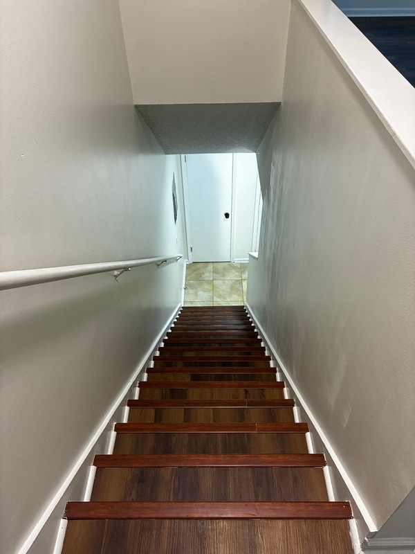 Building Photo - 1222 Westdale Dr