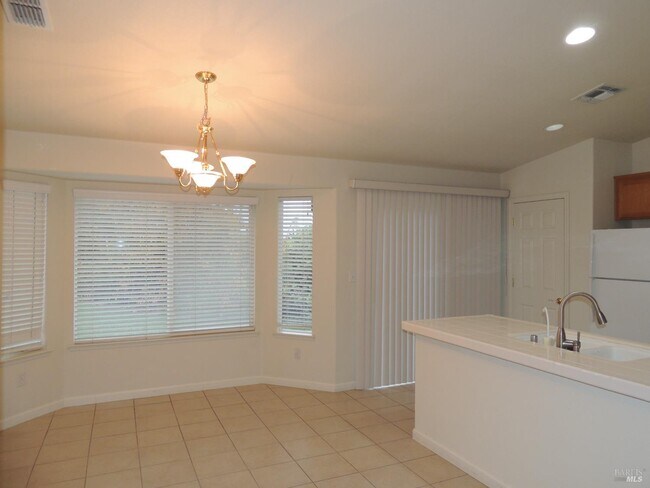 Building Photo - 265 Conway Dr