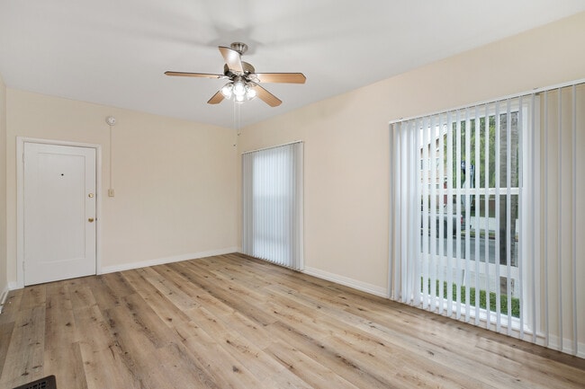 Building Photo - 4121 Halldale Ave